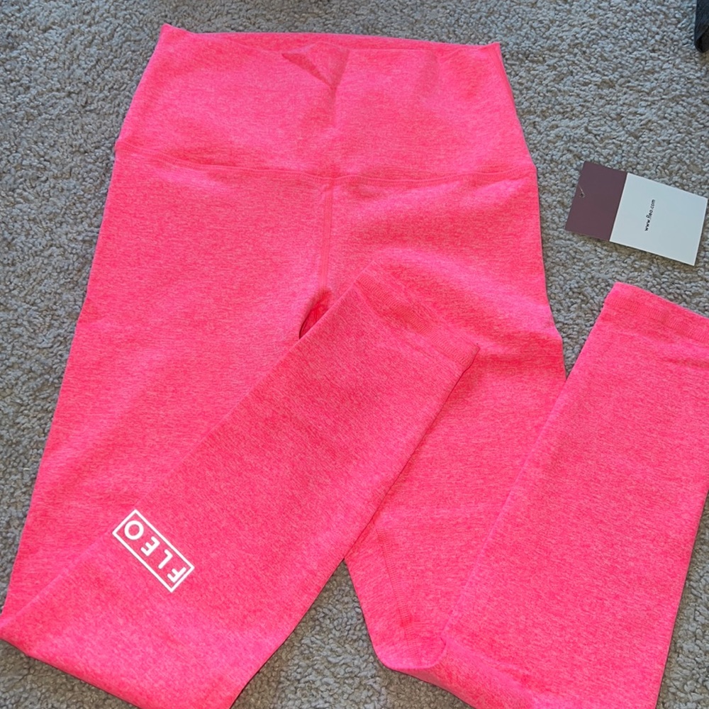 NWT 25 inseam